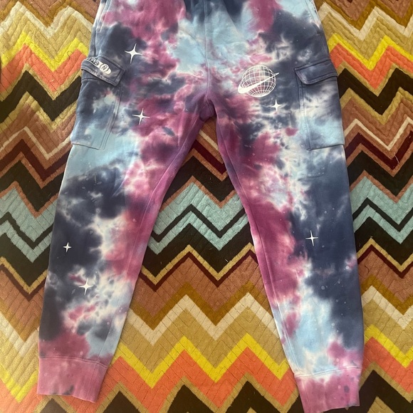 Nike Multicolor Tie-Dye Apparel - Picture 3 of 7